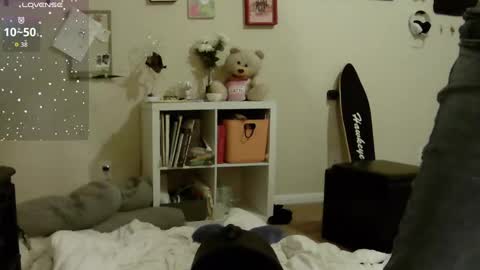 Bunnydathug online show from 15, 10, 2025