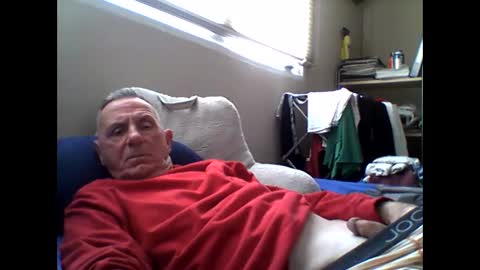 Snapshot of sox1957 chatting on 1, 12, 2025 sox1957 online show from 1, 12, 2025