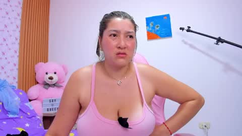 Snapshot of soyqeen chatting on 26, 4, 2026 SoyQueen online show from 26, 4, 2026