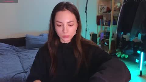 Snapshot of space_x_roxy chatting on 3, 3, 2025 Roxy online show from 3, 3, 2025