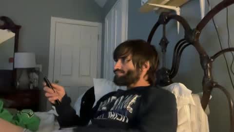 Snapshot of spacecase843 chatting on 3, 2, 2025 TrndSettrz online show from 3, 2, 2025