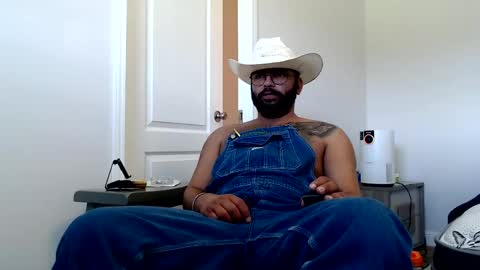 Snapshot of spacecowboi9619 chatting on 21, 5, 2026 SpaceCowBoy online show from 21, 5, 2026