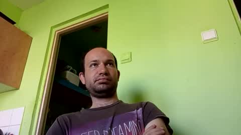 Snaiky online show from 8, 4, 2026