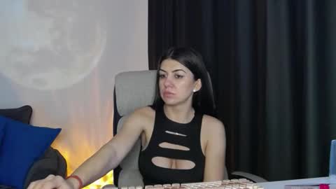 sparkly_eve online show from 6, 2, 2026