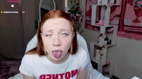 Snapshot of sparky_fox chatting on 21, 7, 2026 Nika online show from 21, 7, 2026
