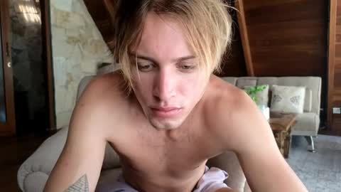 Sasha --  online show from 15, 4, 2026