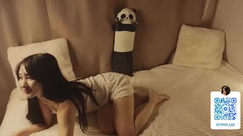 Snapshot of spicyyuki chatting on 4, 11, 2025 Tipsy online show from 4, 11, 2025