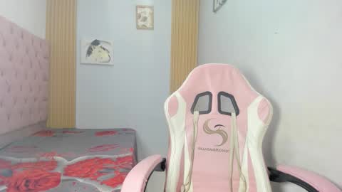 spiderdann_01 online show from 9, 3, 2026