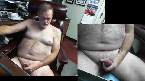 Snapshot of spitfire1964 chatting on 10, 12, 2024 Spitfire online show from 10, 12, 2024