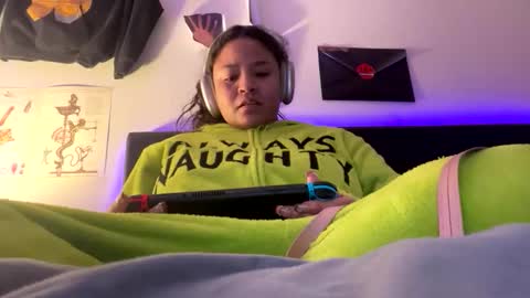 Snapshot of splashvirus chatting on 4, 2, 2026 splashvirus online show from 4, 2, 2026