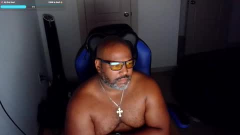Snapshot of splenda_daddy_50 chatting on 25, 10, 2025 Blaque Jaystone online show from 25, 10, 2025