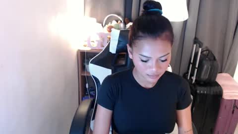 Snapshot of spoileme_babexx chatting on 6, 2, 2025 CALL ME RAINE online show from 6, 2, 2025