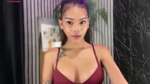 CALL ME RAINE online show from 11, 4, 2026