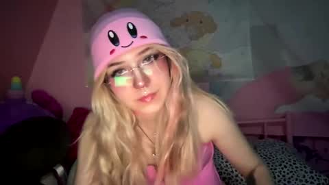 Pixie online show from 8, 3, 2025