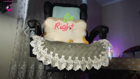 Snapshot of sports_woman5 chatting on 6, 11, 2025 Tips are the best compliment to a woman online show from 6, 11, 2025