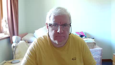 Snapshot of springtine chatting on 25, 5, 2026 springtine online show from 25, 5, 2026