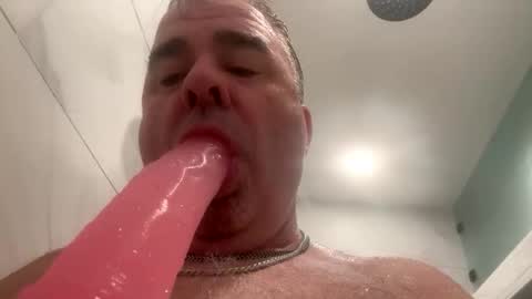 Snapshot of sprtsnut33 chatting on 10, 1, 2026 sprtsnut33 online show from 10, 1, 2026