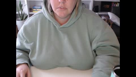 Messi Jessi online show from 5, 3, 2025