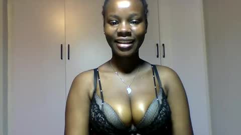 Snapshot of squiter_girlie chatting on 2, 12, 2025 Squiter online show from 2, 12, 2025