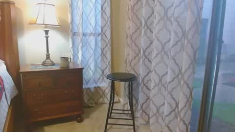 srtxshow online show from 12, 4, 2026