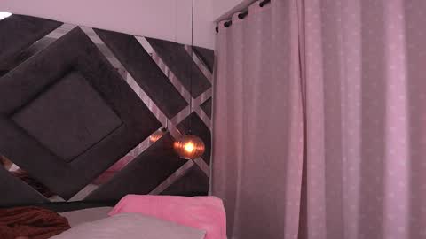 Snapshot of ss_samantha chatting on 7, 10, 2025 samantha online show from 7, 10, 2025