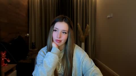 Snapshot of ssurf_time chatting on 28, 6, 2026 Chloe online show from 28, 6, 2026