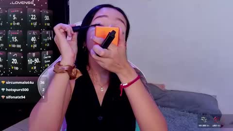 Snapshot of ssy_tgn chatting on 8, 3, 2025 ssy tgn online show from 8, 3, 2025