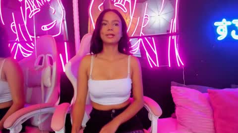 staarlightt online show from 17, 11, 2025