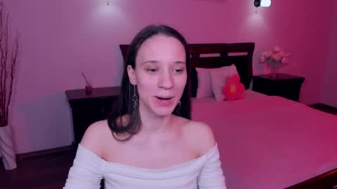 Snapshot of staceycutie chatting on 28, 4, 2026 StaceyCutie online show from 28, 4, 2026
