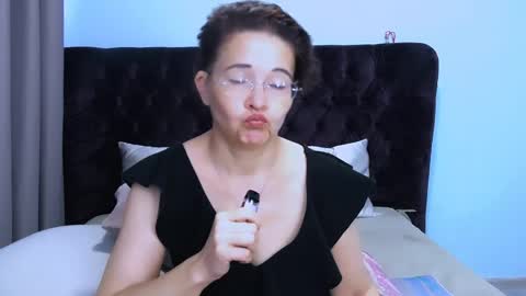 Snapshot of staceydarling chatting on 9, 5, 2026 staceydarling online show from 9, 5, 2026