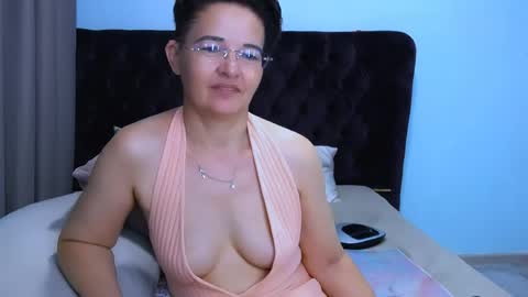 Snapshot of staceydarling chatting on 2, 6, 2026 staceydarling online show from 2, 6, 2026
