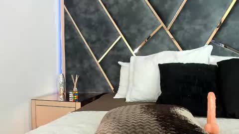 Snapshot of staciemoon chatting on 17, 7, 2026 Stacie online show from 17, 7, 2026