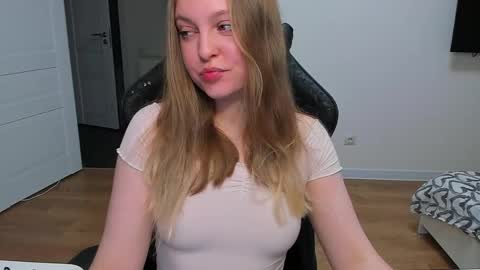 Stacy  online show from 17, 5, 2026