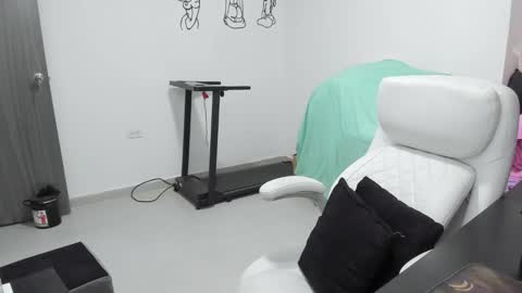 Zulma Yisset online show from 12, 2, 2026