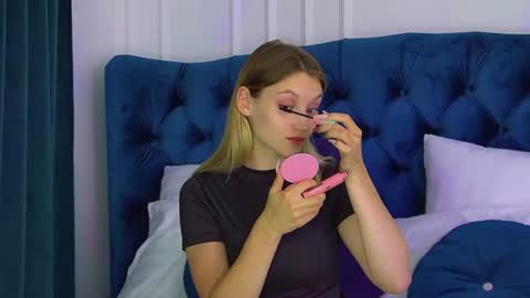Snapshot of stacyevancesss chatting on 14, 7, 2026 StacyEvances online show from 14, 7, 2026