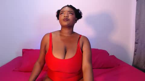 Snapshot of stacyhunterxxx chatting on 1, 3, 2025 STACY online show from 1, 3, 2025