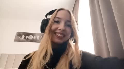 Snapshot of stacyscholle chatting on 12, 2, 2026 Mila online show from 12, 2, 2026