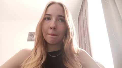 Snapshot of stacyscholle chatting on 1, 3, 2026 Mila online show from 1, 3, 2026