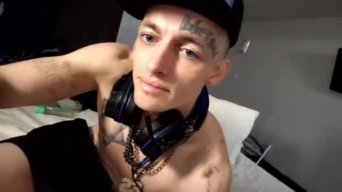 Straightupdownbad online show from 1, 2, 2026