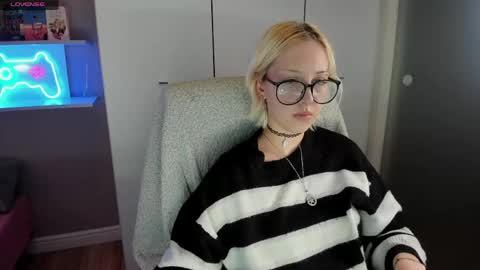 Snapshot of starelli chatting on 16, 5, 2026 Kate online show from 16, 5, 2026