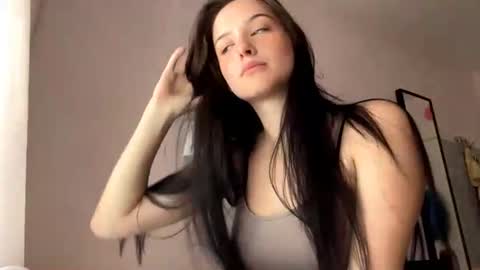 Snapshot of starlabieler chatting on 16, 6, 2026 Lola online show from 16, 6, 2026