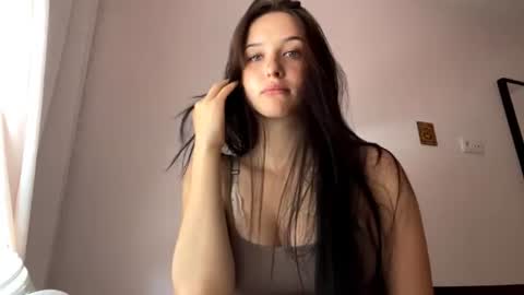 Snapshot of starlabieler chatting on 19, 6, 2026 Lola online show from 19, 6, 2026