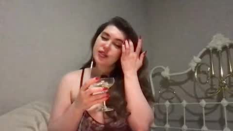 starletxx online show from 3, 3, 2026