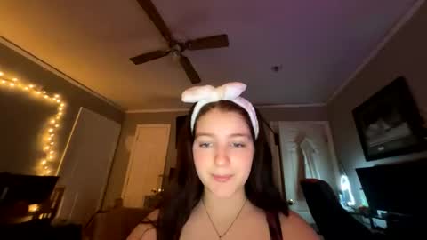 Snapshot of starlight09102 chatting on 8, 1, 2025 Starlight online show from 8, 1, 2025