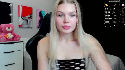 Caroline online show from 12, 10, 2025