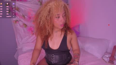 Snapshot of starlightsss_ chatting on 20, 4, 2026 . online show from 20, 4, 2026