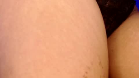      online show from 14, 11, 2025