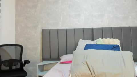 Melany online show from 6, 4, 2026