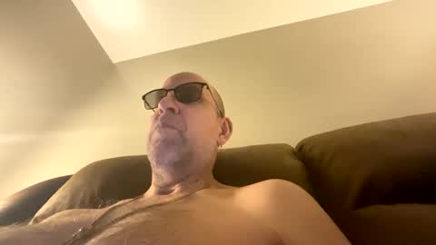 Snapshot of steel259373 chatting on 3, 12, 2025 steel259373 online show from 3, 12, 2025