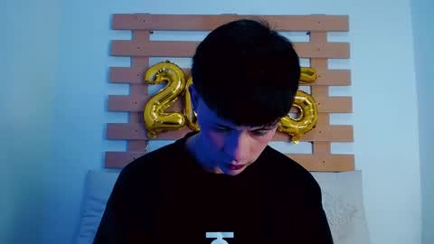 Snapshot of steev_novoa chatting on 4, 1, 2025 Steev online show from 4, 1, 2025